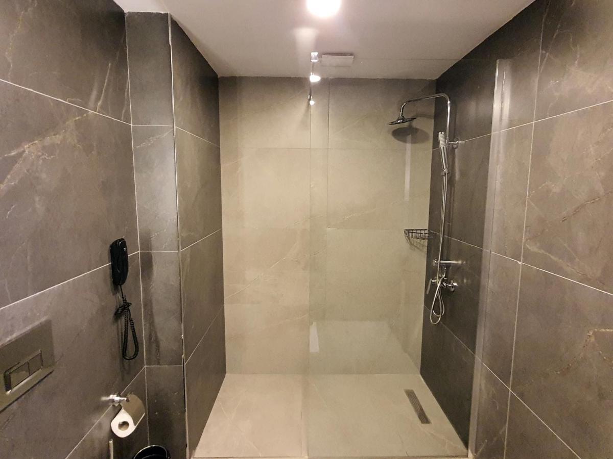 Kizilkaya Business Otel Кёрфез Экстерьер фото
